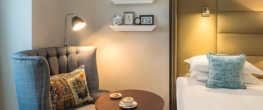 The Bailey`s Hotel Bedside Detail